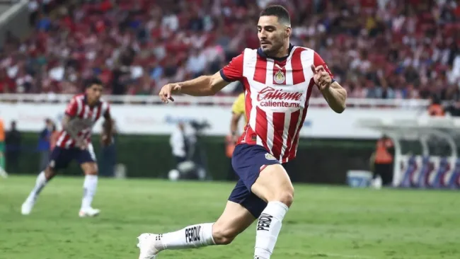 Antonio Briseño en partido de Liga MX
