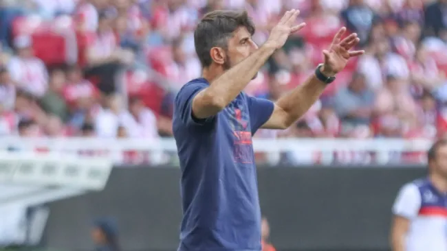 Veljko Paunovic explotó contra el arbitraje tras empate ante Pachuca 