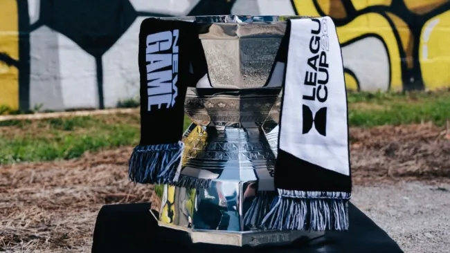 El trofeo de campeonato de la Leagues Cup
