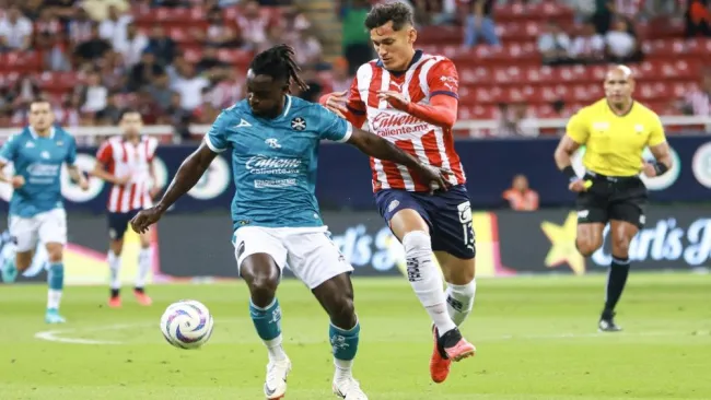 Chivas señala que una falla, como en caso Joaquín Esquivel, no justifica incumplir reglamento 