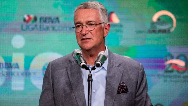 Salinas Pliego y su polémico tuit con la comunidad LGBT y América