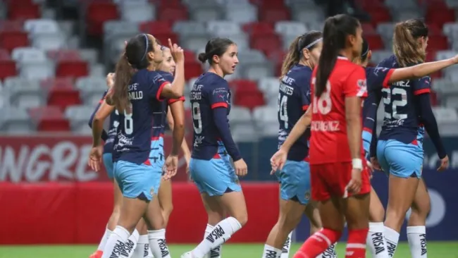 Chivas Femenil mantiene el buen paso y golea de visita a Toluca