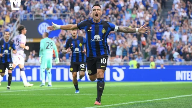 Lautaro Martínez celebrando su gol con el Inter 