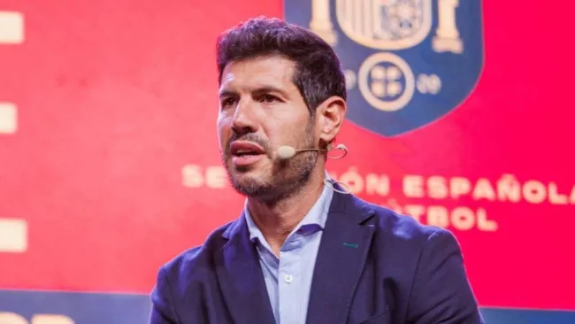 Albert Luque en conferencia 