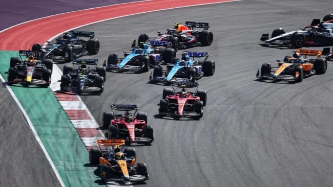 Los monoplazas en el emparrillado 