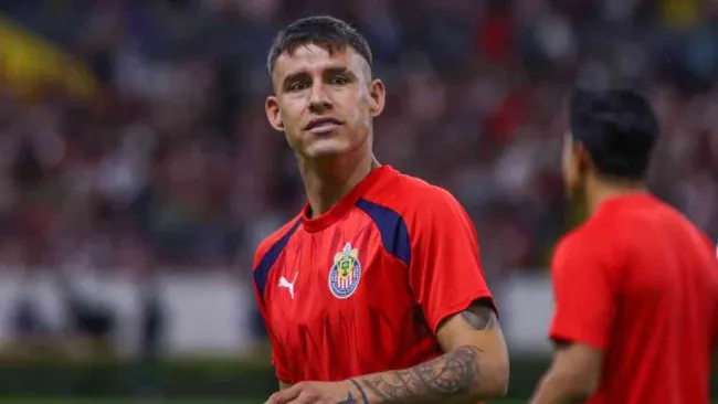 'Chicote' Calderón volvió a la actividad con Chivas 