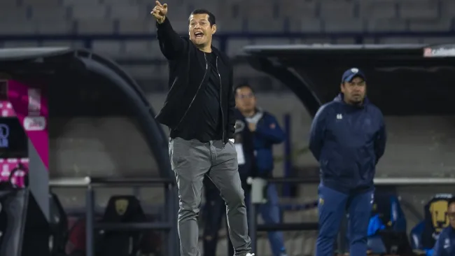 Jhonathan Lazcano se ilusiona con remontada de Pumas Femenil: 'Vamos a morirnos allá' 