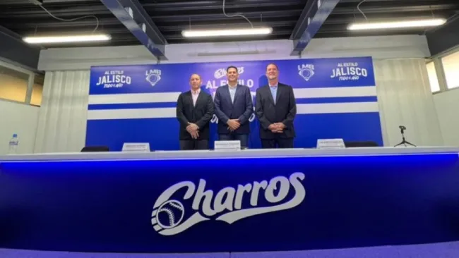 La conferencia de prensa que ofreció la directiva 