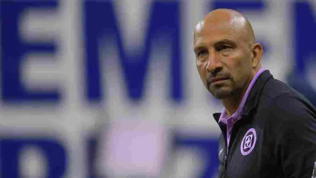 En Cruz Azul aún no definen el futuro del Conejo Pérez