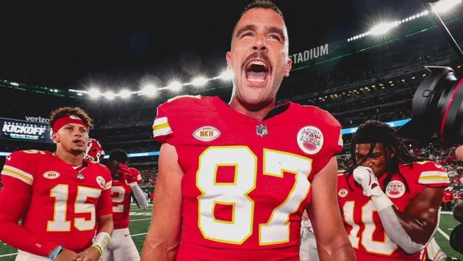 Kelce realizó una larga llamada con Taylor para consolarla 