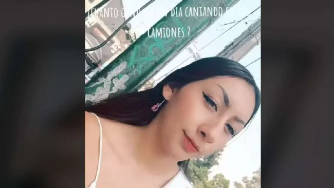 ¡Le va mejor que a muchos profesionistas! Joven comparte cuánto gana cantando en los camiones