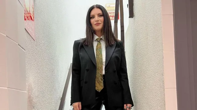 Laura Pausini confiesa cuántos encuentros íntimos ha tenido en el último mes 