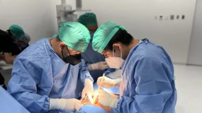 Impulsa Clínica de Hernia y Vesícula Biliar cirugía robótica y laparoscópica