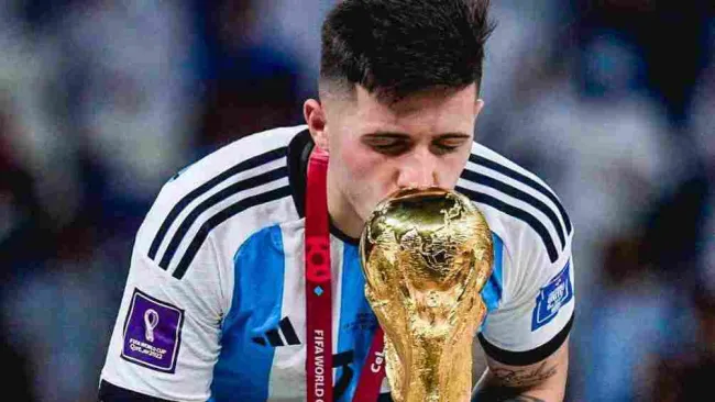 Enzo Fernández reveló que Mbappé lo amenazó en la final de Qatar 2022