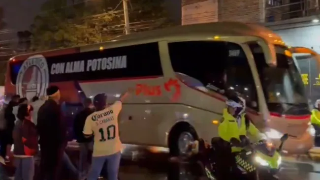 Atlético de San Luis hace su arribo al Coloso de Santa Úrsula para el partido de vuelta vs América