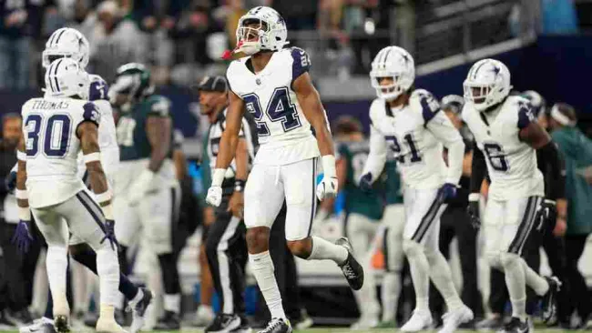 Los Dallas Cowboys ponen rostros de jugadores de los Bills en los sacos de golpeo