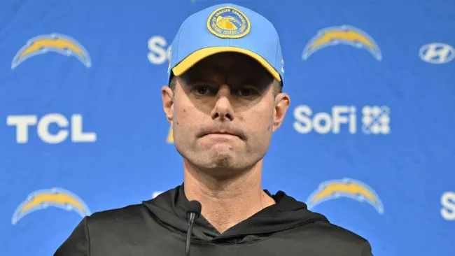 ¡Se va! Chargers despiden a Brandon Staley tras la histórica derrota ante Raiders