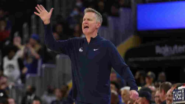 Steve Kerr de acuerdo con la sanción a Draymond Green