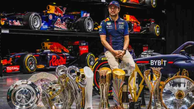  'Checo' Pérez asisitió al Estadio Azteca para la Final 
