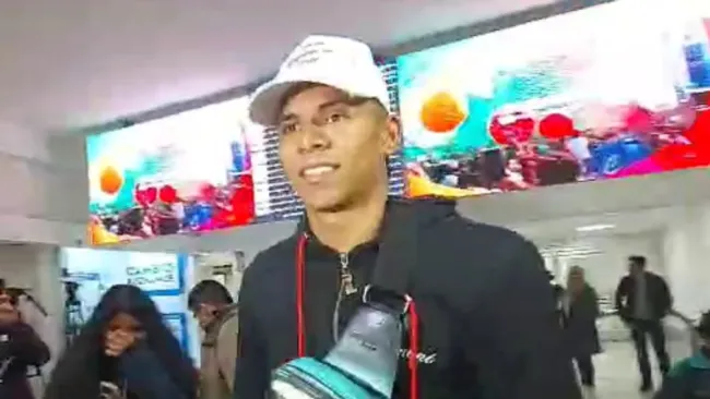 Kevin Mier llegó a México para cerrar su fichaje con Cruz Azul