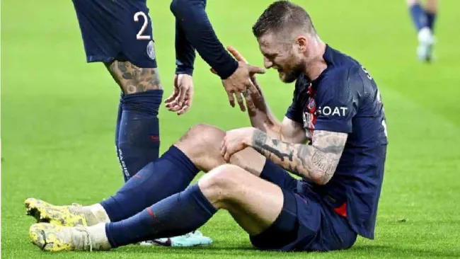 Milan Škriniar, defensor del PSG, será baja tras sufrir una dislocación de tobillo