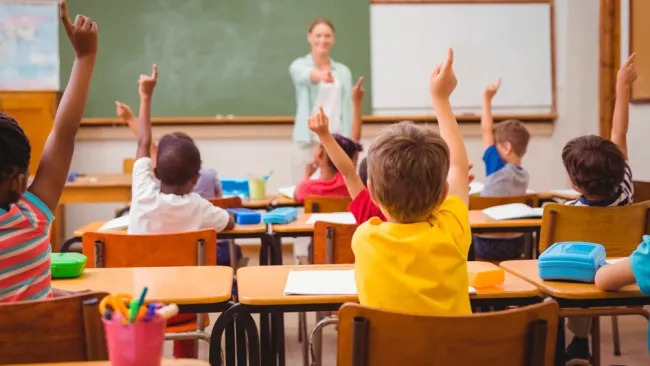 ¿Sabías que puedes asegurar la educación de tus hijos? Te decimos como 