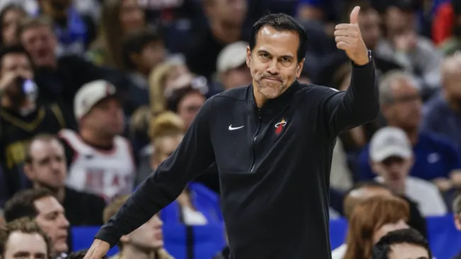  Heat esperó el divorcio de Spoelstra para extender su contrato 