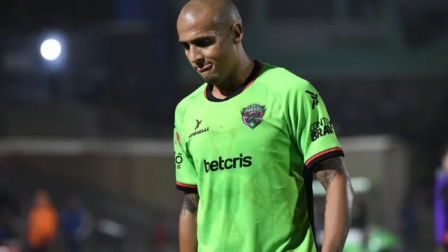 Pachuca reforzará la zaga con Luis 'Chaka' Rodríguez