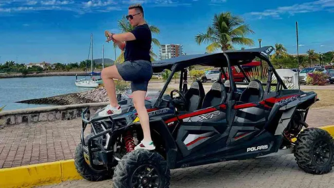 Murió el influencer mexicano Sebastián Bautista, luego de un accidente a bordo de un Rzr