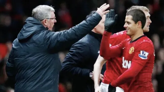 Ferguson y Hernández en el Manchester United