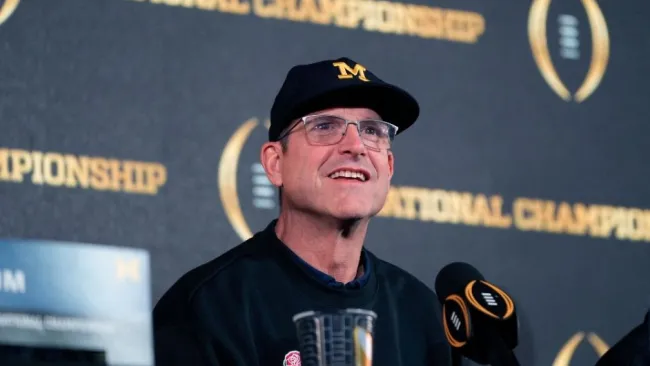 Jim Harbaugh es nuevo entrenador en jefe de Los Angeles Chargers