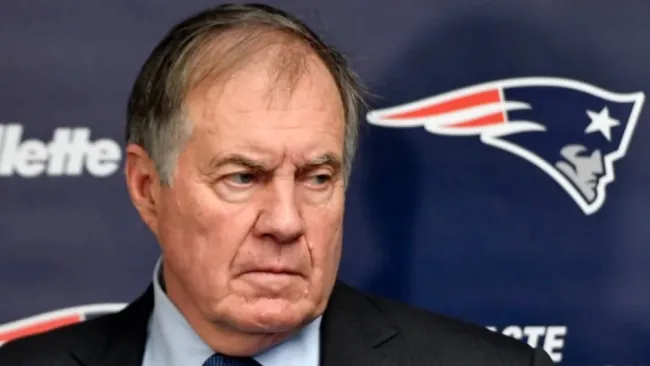 Pat McAfee quiere que Bill Belichick se sume a su programa