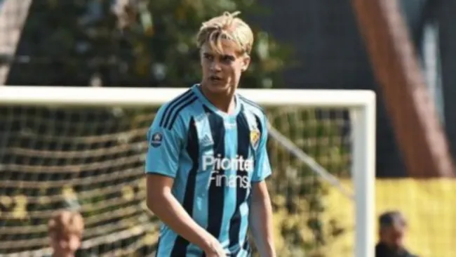 Lucas Bergvall ya está en España para cerrar su fichaje con el Barcelona