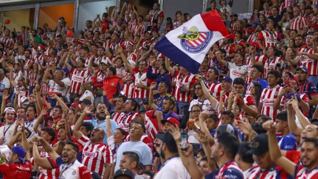 ¡La afición respondió! Chivas vendió todos sus bonos para la temporada