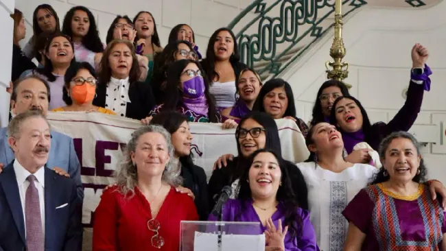 La violencia contra las mujeres con productos químicos será considerada como tentativa de feminicidio.