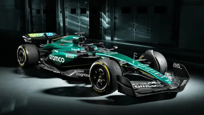 Aston Martin presentó su nuevo auto para 2024 