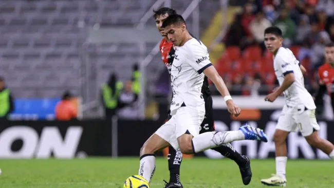 Altas y Pumas empataron sin goles en el Jalisco