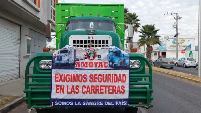 Paro nacional de transportistas afecta varias carreteras del país