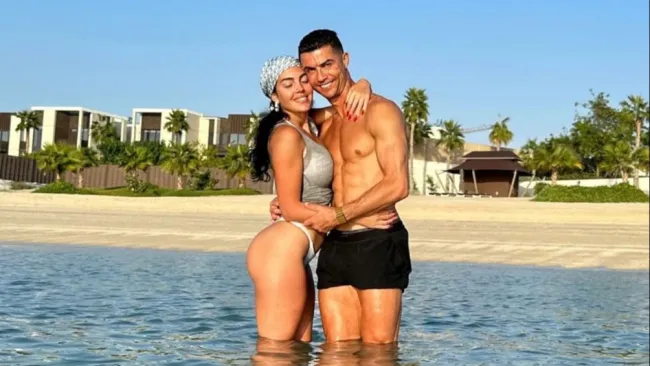 Prensa de Irán edita foto de Georgina Rodríguez con Cristiano Ronaldo por 'enseñar de más'