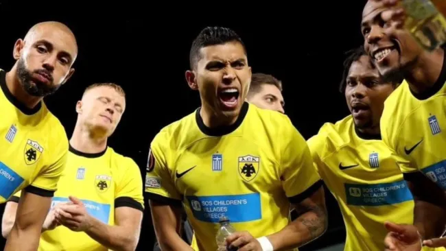 AEK Atenas golea y se pone líder en Grecia: Orbelín juega los 90’ y Pizarro vuelve a la actividad