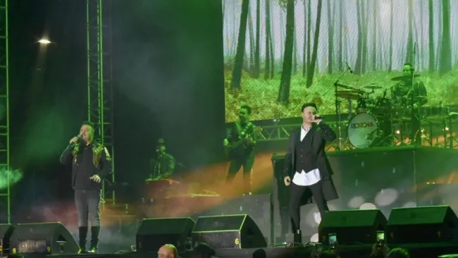 Enamora Río Roma en festival Atzán 2024; hacen vibrar a 10 mil fans