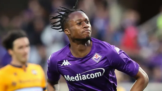 Christian Kouamé, delantero de Fiorentina, dio positivo a Malaria tras la Copa Africana
