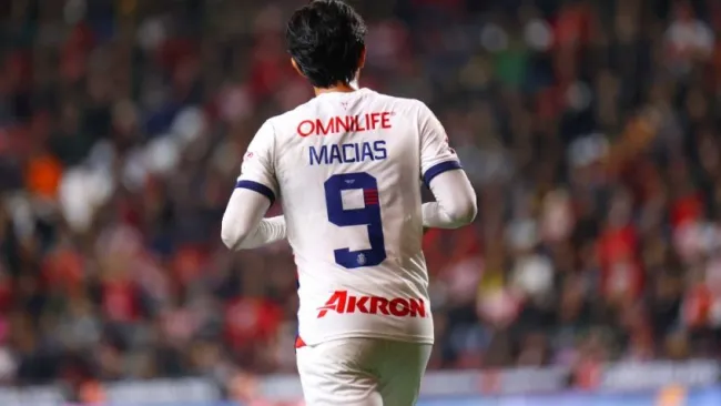 Chivas recupera José Juan Macías