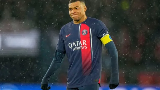 Mbappé habló de su futuro en la cena del Elíseo