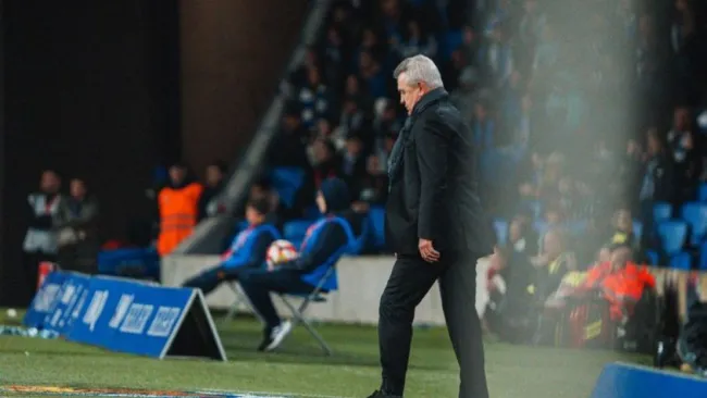 Afición y equipo de Mallorca, rendidos ante 'Don Javier Aguirre'