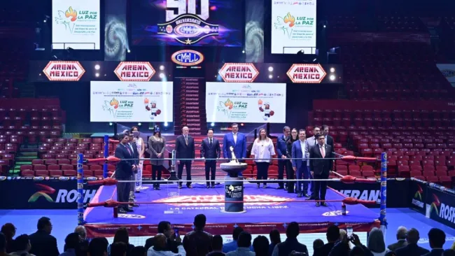 Arena México inició la antorcha de la Luz por la Paz y Bienestar que recorrerá puntos emblemáticos