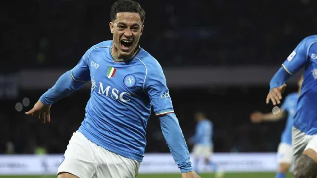 Napoli vence a la Juventus con gol en los minutos finales del partido