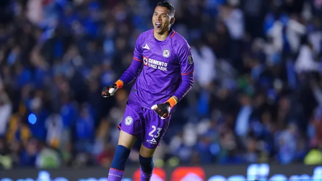 Kevin Mier aumenta su valor 1.4 millones de dólares desde su llegada a Cruz Azul