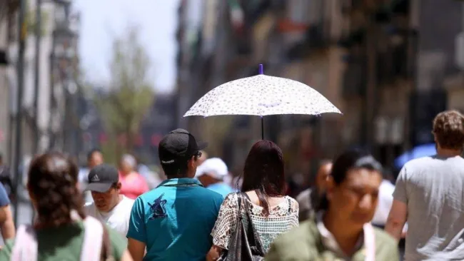 ¡Toma precauciones! El intenso calor seguirá en la Ciudad de México