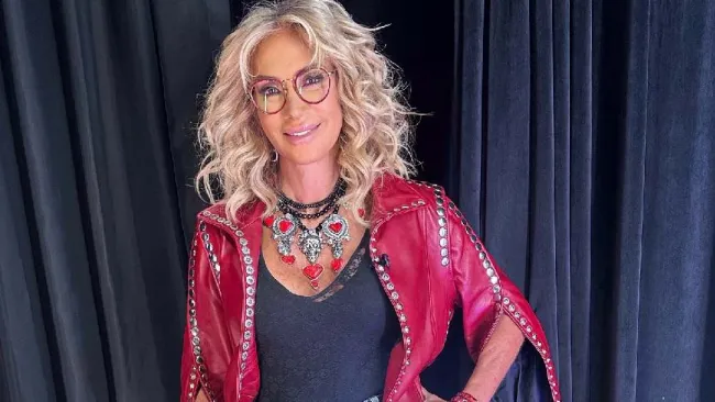 Adela Micha acepta que despidió a colaborador de su canal porque “se hace lo que yo diga”, reiteró